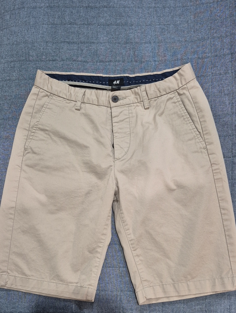 H&M Men's Khaki Beige Chino Shorts Slim Fit 32 Waist, 10" Inseam, 100% Cotton